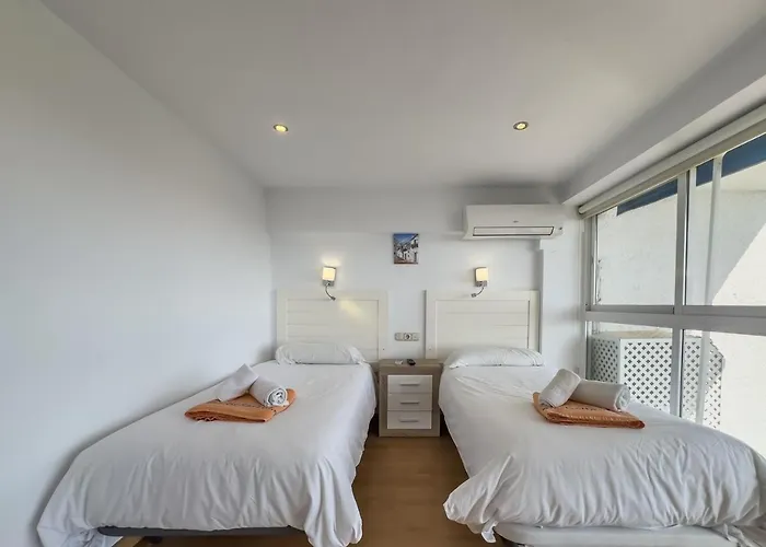 Skol 510a Front Line 2 Bedrooms * Марбелья