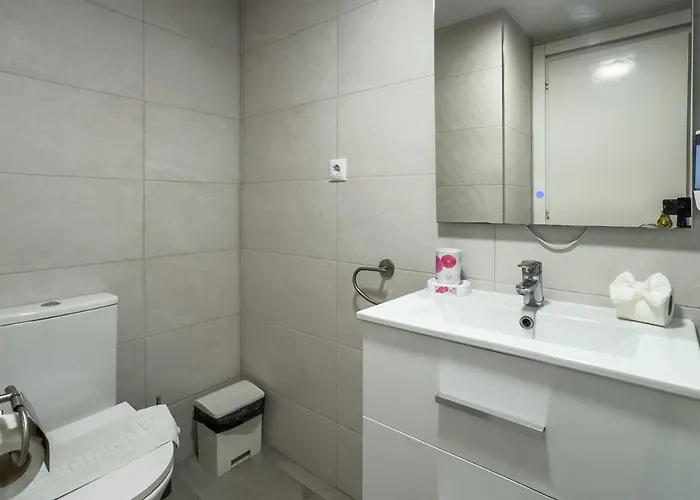 Lägenhet Skol 510a Front Line 2 Bedrooms *