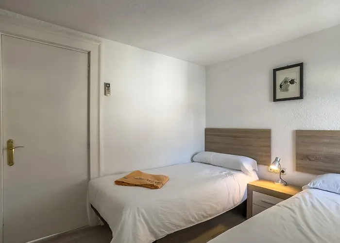 Lägenhet Skol 510a Front Line 2 Bedrooms *