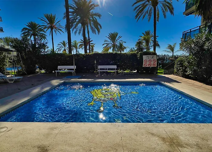 Skol 510a Front Line 2 Bedrooms Lägenhet *